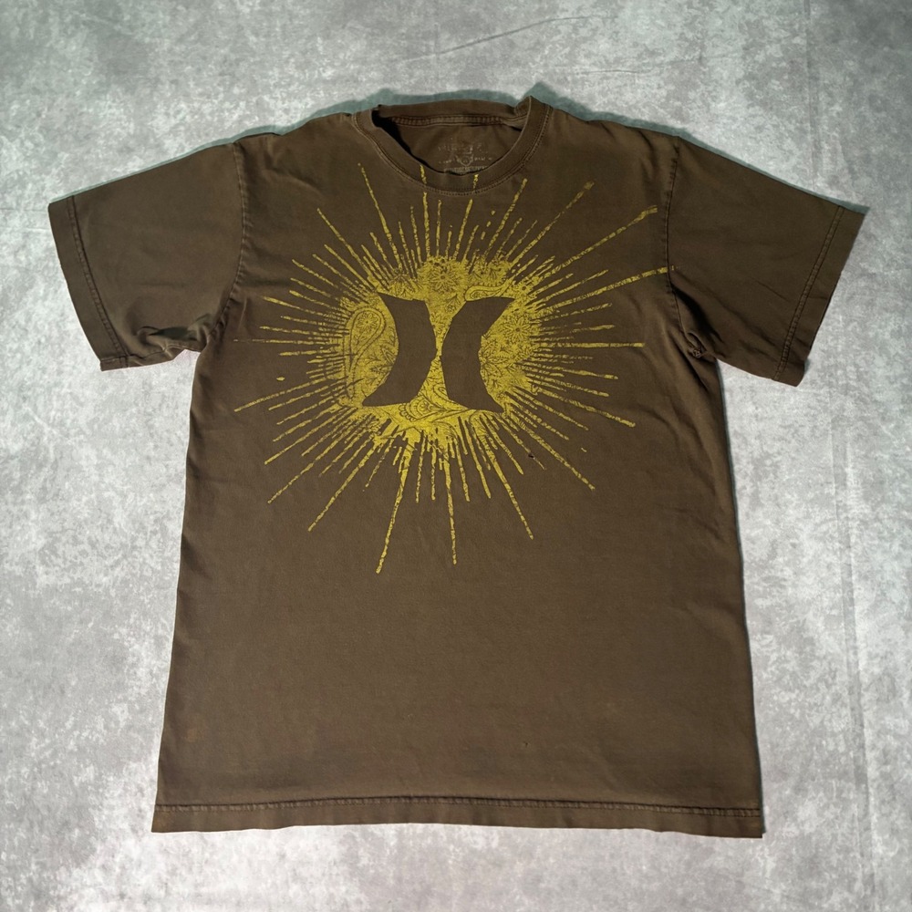 Y2K Hurley Mens Graphic T-Shirt Brown Sunburst Paisley Logo Distressed  Medium